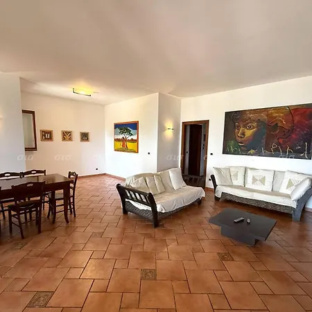 Cicala Salento סנטה מריה אל בניו